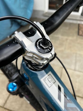 Gebrauchtes Nukeproof Mega 290 Carbon RS 2021 2021 Mountainbike, Blau, 29 — Bild 14 von 15