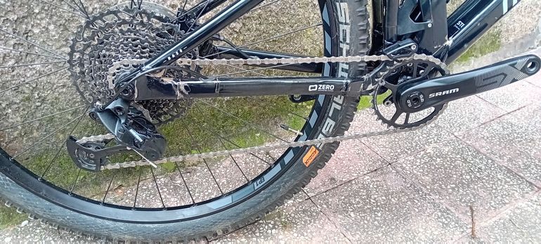 Used Mondraker RAZE 2023 2023 Mountainbike, Black, 29 — image 3 of 3