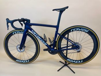 Used Specialized Tarmac SL8 Pro - Shimano Ultegra Di2 2024 2024 Road & Gravel — image 1 of 18