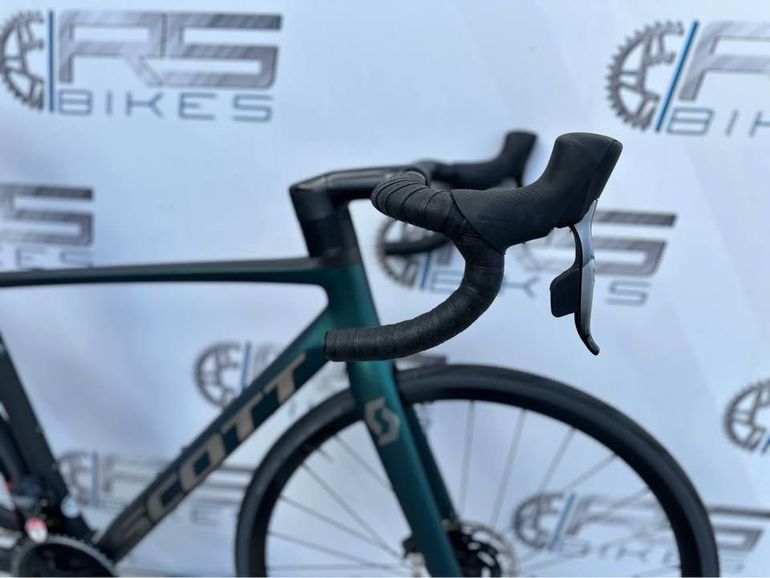 Used Scott Addict RC 20 2024 Road & Gravel, Green — image 5 of 6