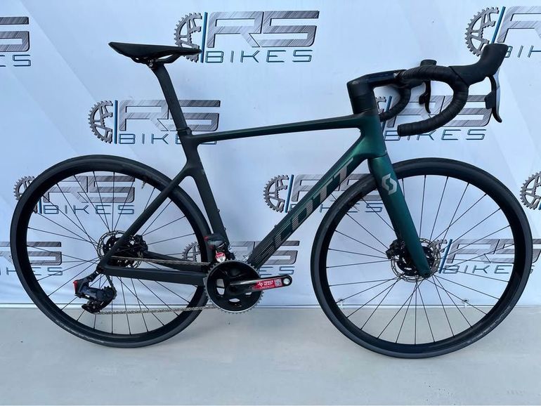 Used Scott Addict RC 20 2024 Road & Gravel, Green — image 1 of 6
