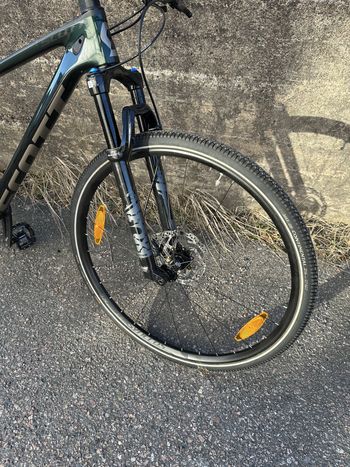 Used Scott Scale 930 2022 2022 Mountainbike, Green, 29 — image 6 of 21