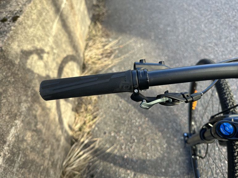 Used Scott Scale 930 2022 2022 Mountainbike, Green, 29 — image 9 of 21