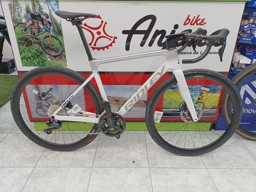 Použité Ridley Falcn - Shimano 105 DI2 // 2x12s 2024 2024 Road & Gravel