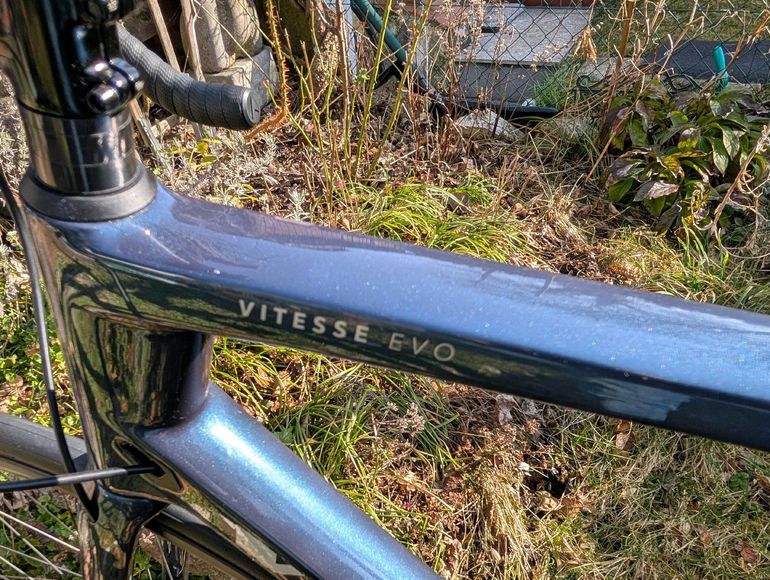 Used Vitus Vitesse EVO Ultegra Di2 2023 2023 Road & Gravel, Blue — image 13 of 16