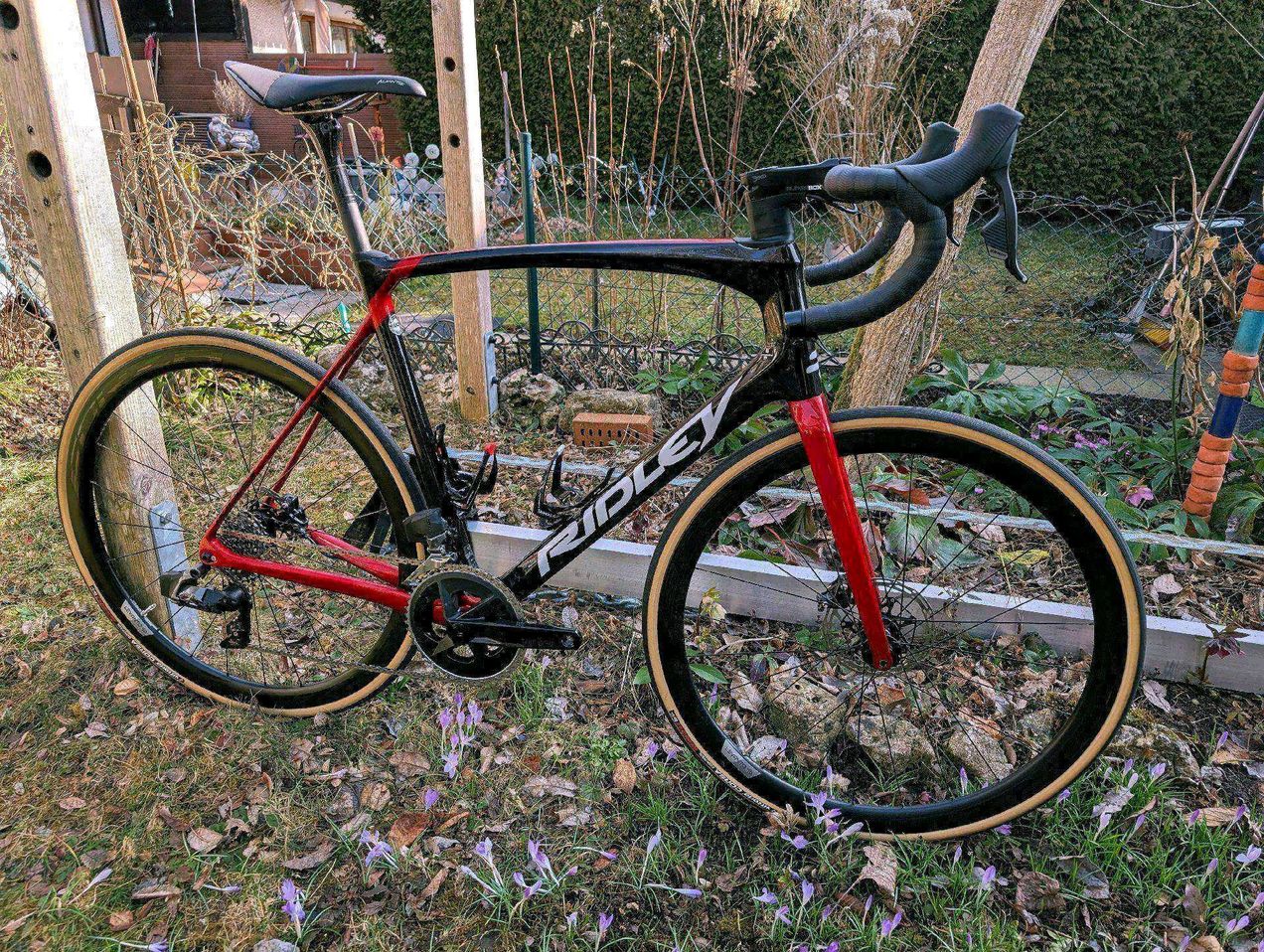 Ridley Fenix SLiC - SRAM Rival eTap AXS used in LG | buycycle