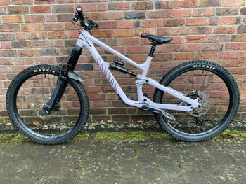 Used Canyon Torque Park AL 6 2024 2024 Mountainbike, White, 27.5 — image 5 of 15