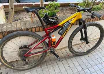 Použité Specialized Men's Epic Expert 2019 2019 MTB