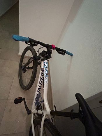 Gebrauchtes Specialized Jynx Comp 650b 2017 2017 Mountainbike, Weiß, 27.5 — Bild 5 von 9