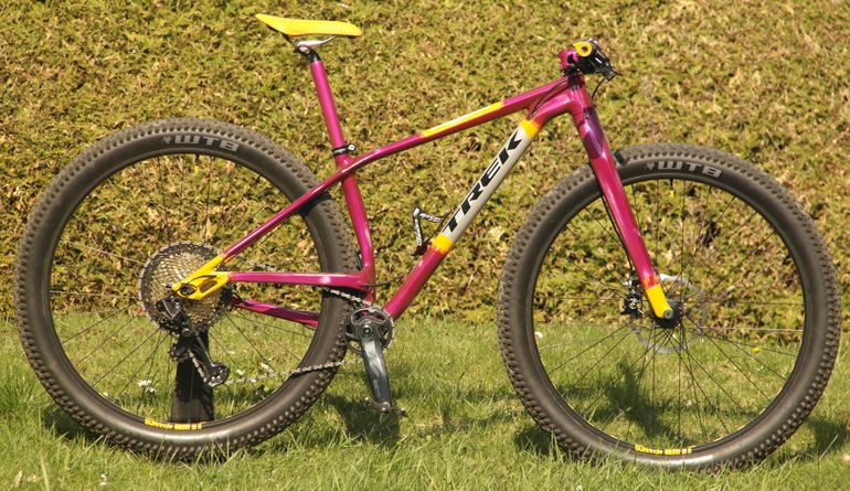 Used Trek Stache 2019 Mountainbike, Purple — image 8 of 10