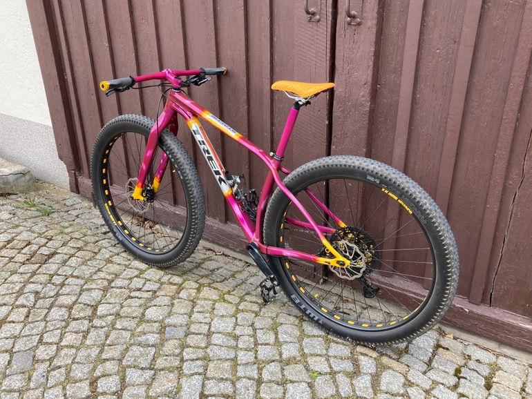 Used Trek Stache 2019 Mountainbike, Purple — image 3 of 10