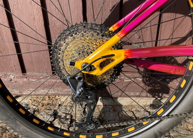 Used Trek Stache 2019 Mountainbike, Purple — image 10 of 10