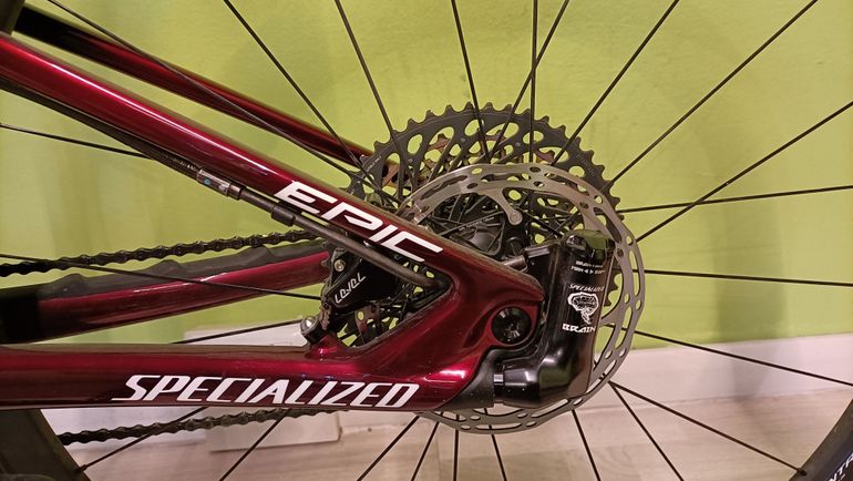 Gebrauchtes Specialized Epic World Cup 2022 Mountainbike, Rot — Bild 7 von 7