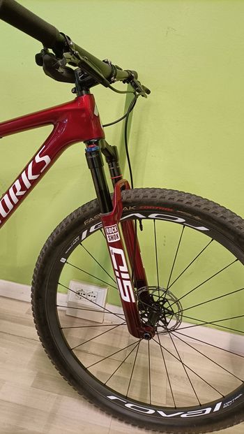 Gebrauchtes Specialized Epic World Cup 2022 Mountainbike, Rot — Bild 5 von 7
