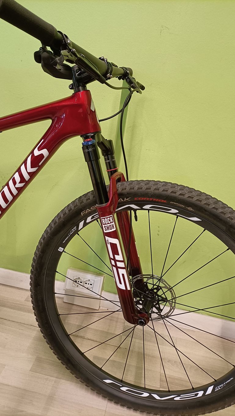 Gebrauchtes Specialized Epic World Cup 2022 Mountainbike, Rot — Bild 5 von 7