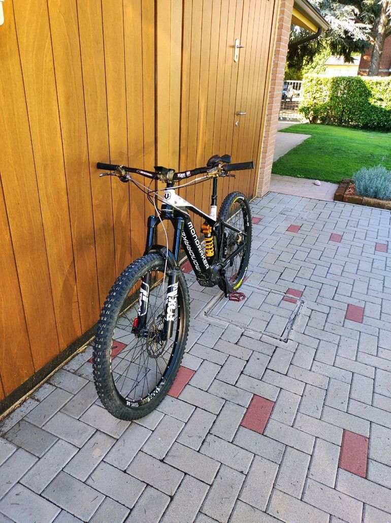 Gebrauchtes Mondraker Crafty R 2021 2021 Mountainbike, Schwarz, 29 — Bild 4 von 4