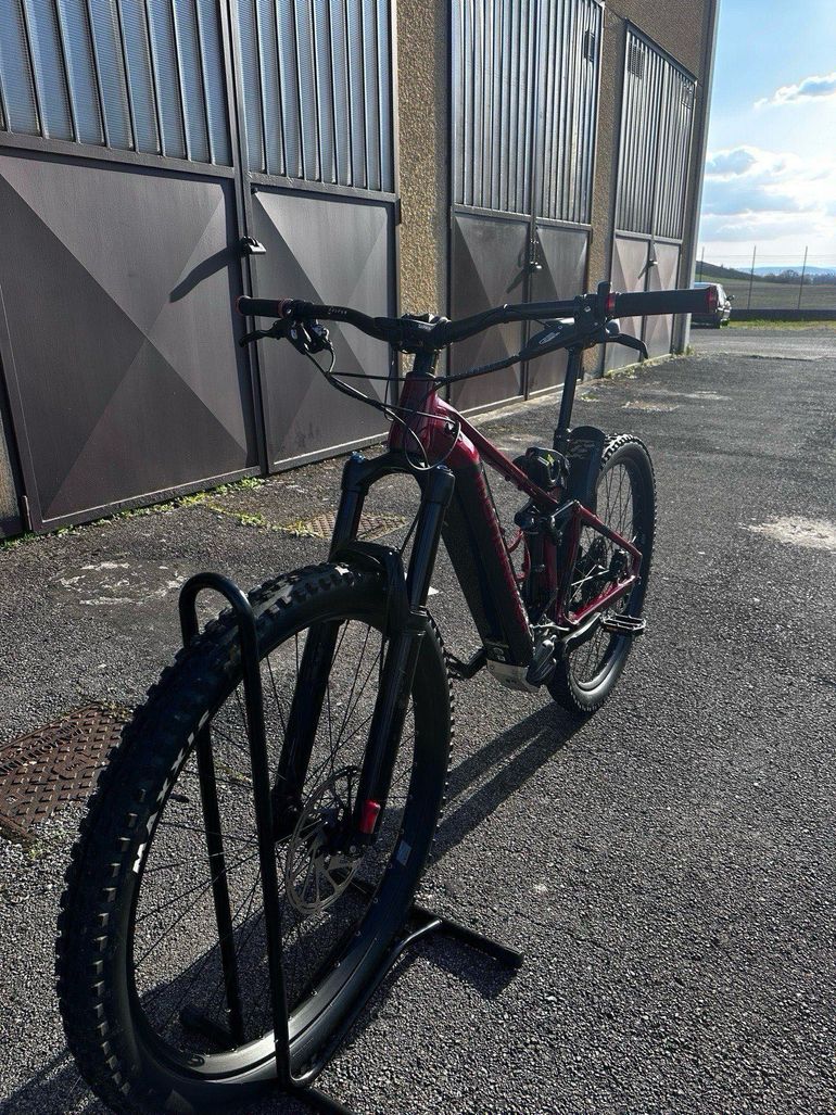 Używany Mondraker DUSK R 2022 2022 Mountainbike — zdjęcie 8 z 9