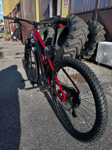 Used Mondraker DUSK R 2022 2022 Mountainbike, Red, 29 — image 9 of 9
