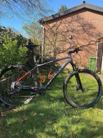 Used CUBE REACTION PRO 2024 2024 Mountainbike, Light Gray, 27.5 — image 1 of 3