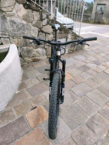 Brugt Marin Rift Zone 29" Carbon 2 2023 2023 Mountainbike — billede 4 af 4