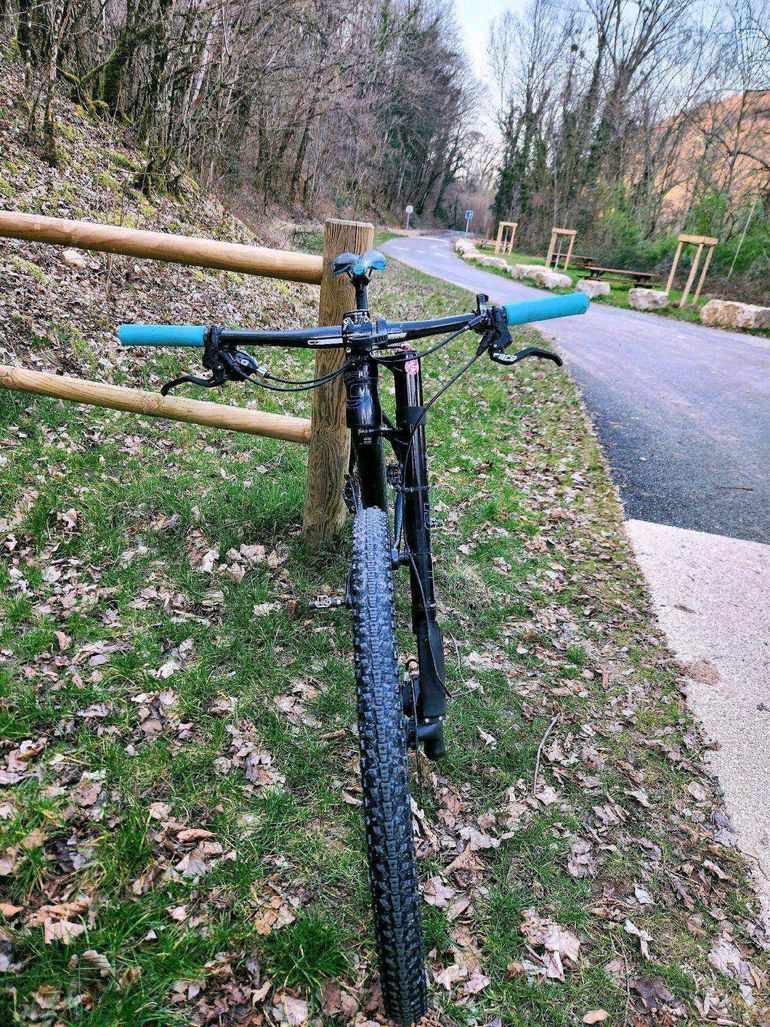 Gebrauchtes Cannondale F-Si Carbon Team 2017 2017 Mountainbike, Blau, 27.5 — Bild 6 von 9