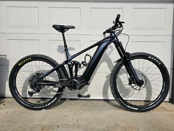 Used Giant Reign E+ 2, 2022 2022 MTB