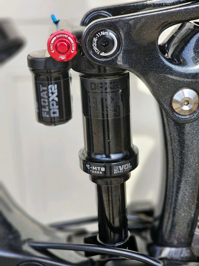 Used Giant Reign E+ 2, 2022 2022 Mountainbike, Black, Mixed — image 8 of 12