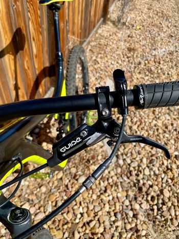 Used Giant Reign 2 2017 2017 Mountainbike, Schwarz, 27.5 — image 8 of 10