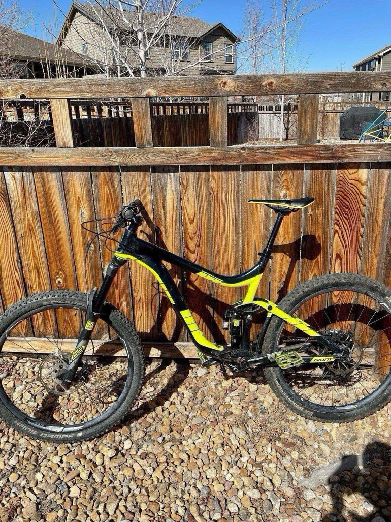 Used Giant Reign 2 2017 2017 Mountainbike, Schwarz, 27.5 — image 6 of 10