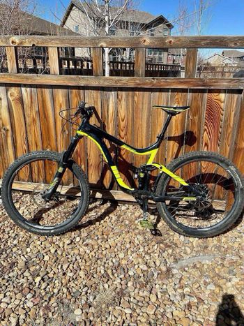 Used Giant Reign 2 2017 2017 Mountainbike, Schwarz, 27.5 — image 2 of 10