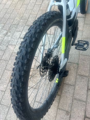 Used CUBE REACTION HYBRID PERFORMANCE, 625 ALLROAD 2022 2022 Mountainbike, Light Gray, 27.5, 29 — image 5 of 5