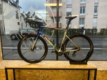 Used Specialized S-Works Tarmac SL7 - 2021 World Championship LTD 2022 Road & Gravel — image 1 of 3