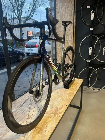 Used Specialized S-Works Tarmac SL7 - 2021 World Championship LTD 2022 Road & Gravel — image 3 of 3