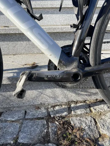 Używany FOCUS IZALCO MAX DISC 9.9 2021 Road & Gravel — zdjęcie 18 z 30