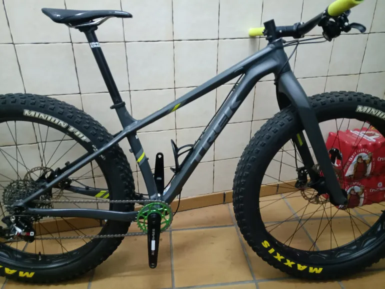 Trek farley discount 5 2019 specs