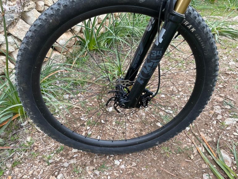 Brugt BMC Fourstroke Sram Eagle Transmission XX SL 2023 Mountainbike — billede 14 af 15