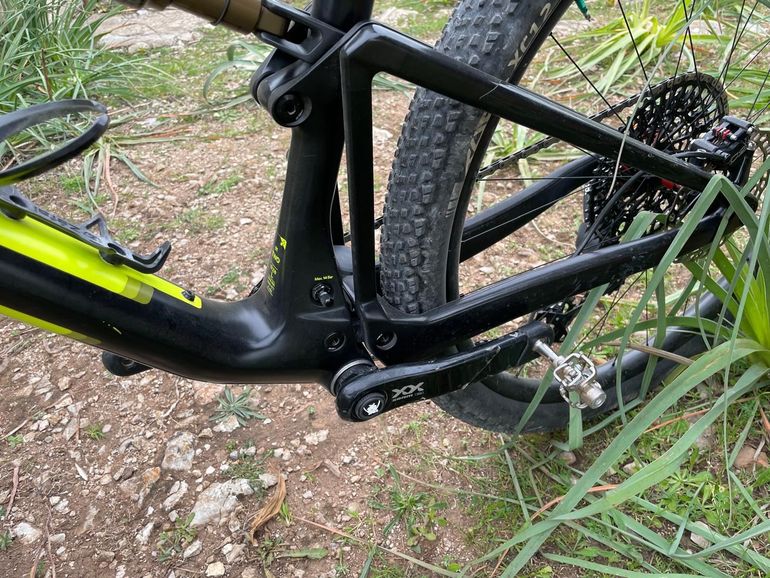Brugt BMC Fourstroke Sram Eagle Transmission XX SL 2023 Mountainbike — billede 13 af 15