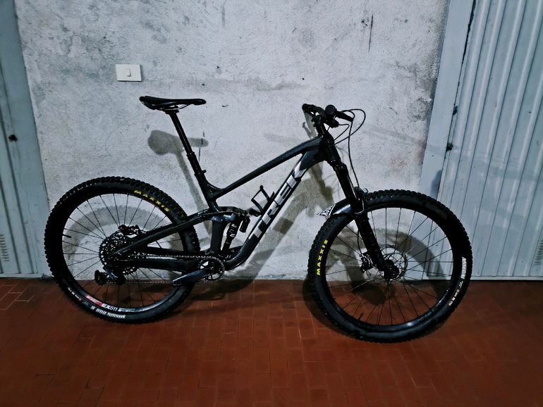 Trek Slash 8 2022 2022 Mountainbike d'occasion — image 4 sur 6