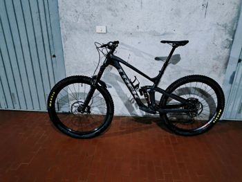 Trek Slash 8 2022 2022 Mountainbike d'occasion — image 5 sur 6