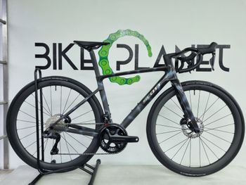 Used Scott Addict RC 10 2025 Road & Gravel, Black — image 1 of 3