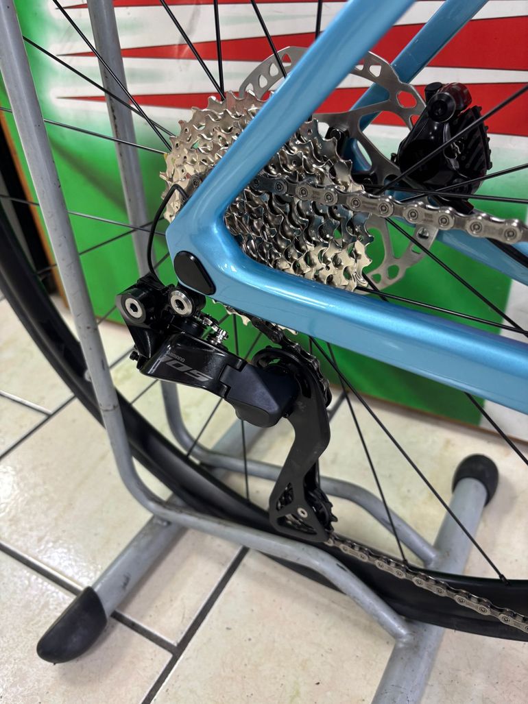 Used Colnago V4 2025 Road & Gravel, Blue — image 3 of 10