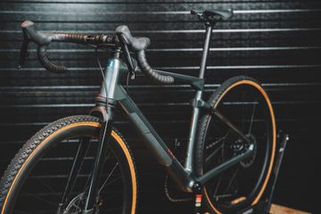 Used BMC URS LT TWO 2023 2023 Road & Gravel, Light Gray — image 2 of 5