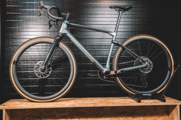 Used BMC URS LT TWO 2023 2023 Road & Gravel, Light Gray — image 5 of 5