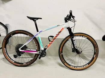 Used Canyon Exceed CF 7 2022 Mountainbike — image 3 of 4