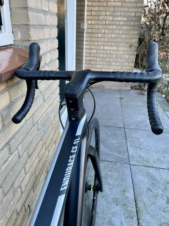 Used Canyon Endurace CF SL Disc 8.0 2019 Road & Gravel, Black — image 2 of 10