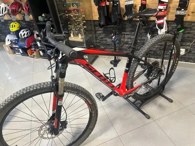 Used Scott Scale 935 2016 Mountainbike, Red — image 2 of 3