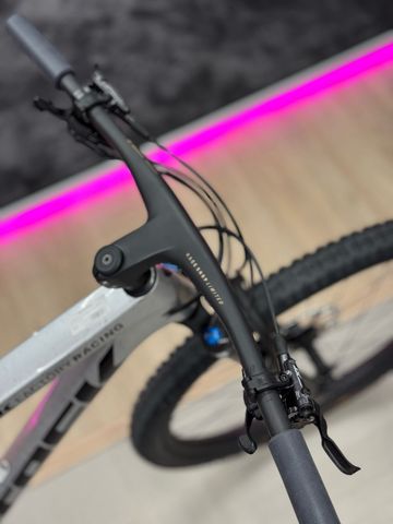 Brugt Trek Supercaliber SLR 9.8 XT Gen 2 2024 2024 Mountainbike — billede 3 af 10