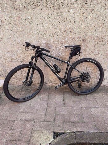 Gebrauchtes Focus Raven 8.6 2022 2022 Mountainbike, Hellgrau, 29 — Bild 3 von 3