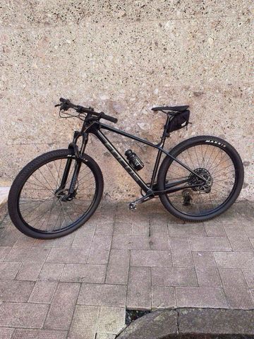 Used Focus Raven 8.6 2022 2022 Mountainbike, Light Gray, 29 — image 3 of 3