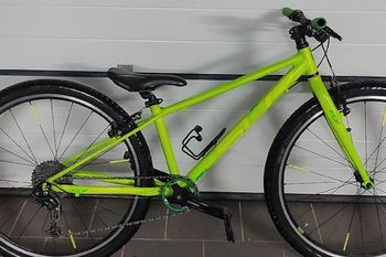 Used Superior F.L.Y 27 2021 Mountainbike, Green — image 1 of 5